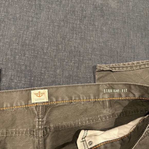 Men's Docker slacks - Picture 3 of 4